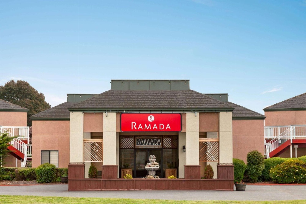Ramada by Wyndham Arcata Main image