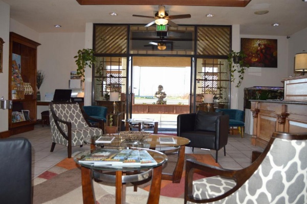 Ramada by Wyndham Arcata image 22